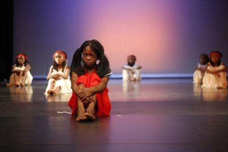 "La Corde Contaminante" / Theater Atelier La Providence /Gastspiel aus Burkina Faso/ Foto:FOsoTObeck "La Corde Contaminante" / Theater Atelier La Providence /Gastspiel aus Burkina Faso/ Foto:FOsoTObeck